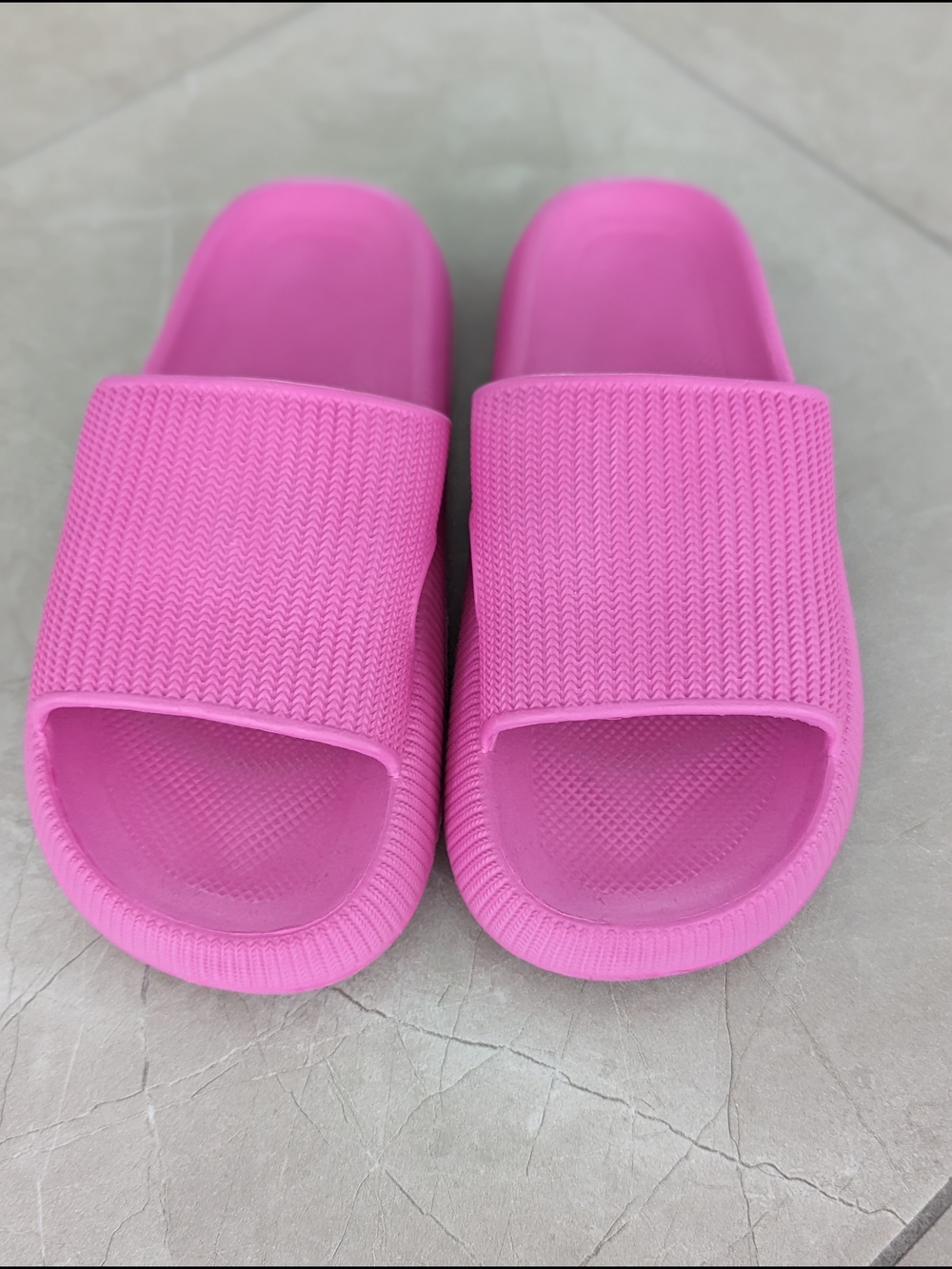 2/$20 Bright Pink Cloud Slippers / Pillow Slides – Women’s Size 6–7